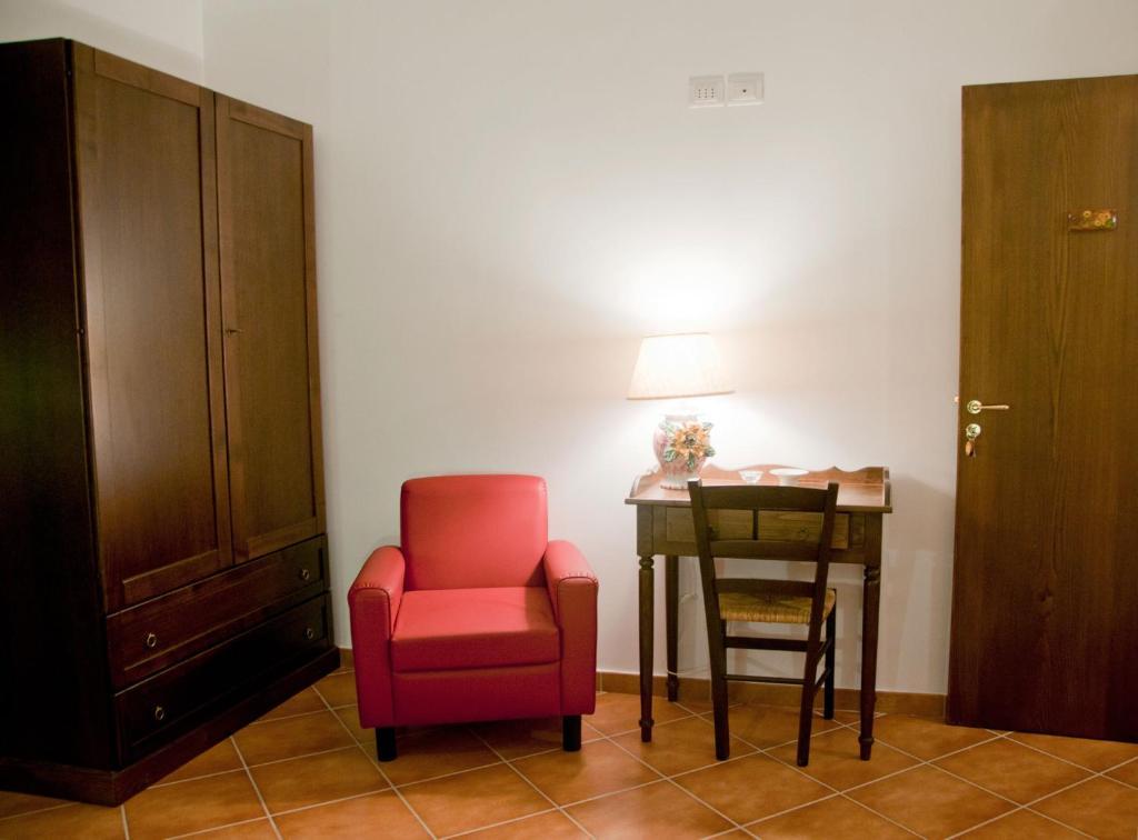 Casale Il Gheppio Guest House Laureana Cilento Стая снимка
